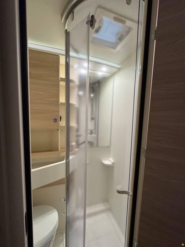 Eura Mobil Activa One 690 HB