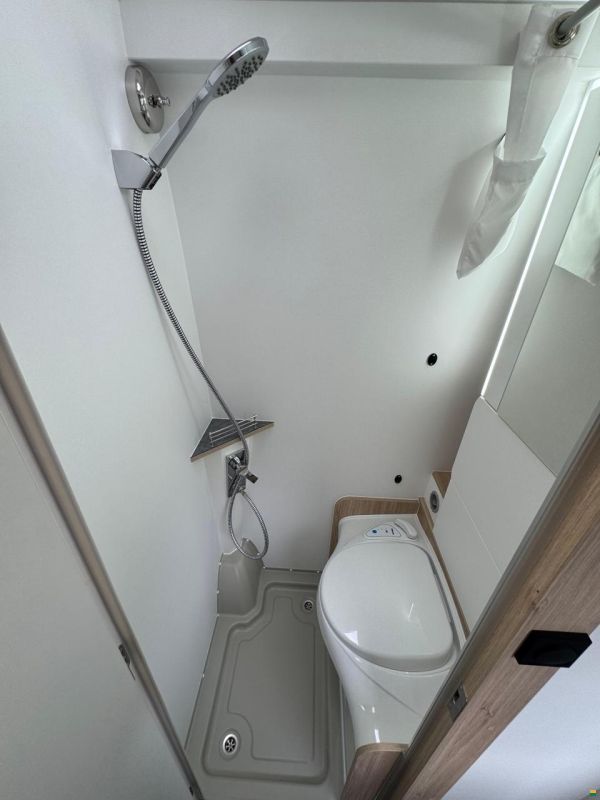 Frankia Yucon 6.0 BD 4x4 K-Peak 4.1t