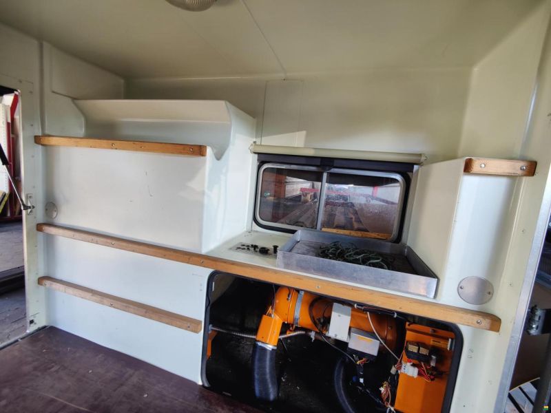 712 M 6x6 Kommandokabine