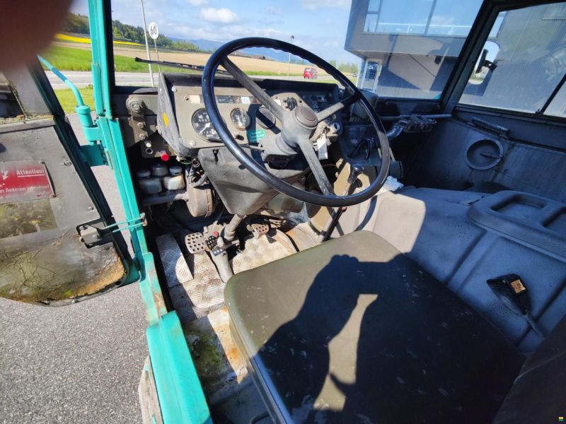 712 M 6x6 Kommandokabine