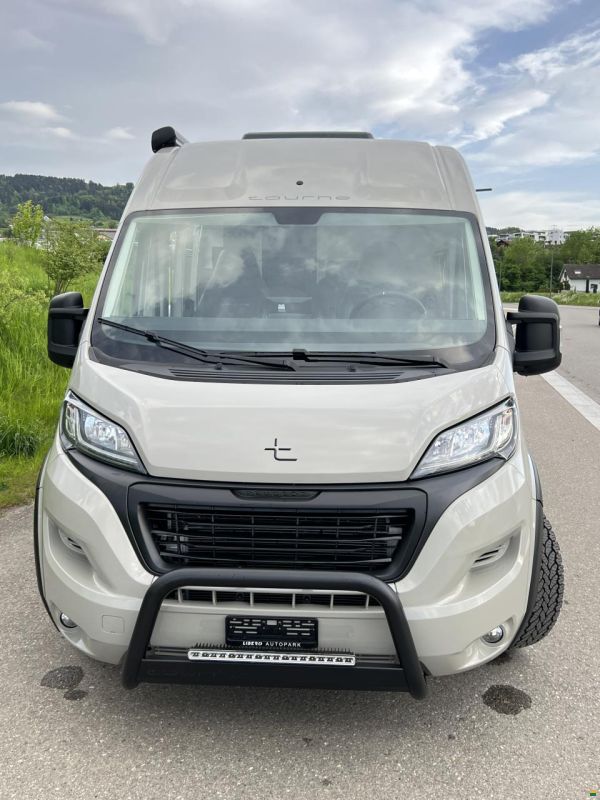 Tourne Peugeot 435