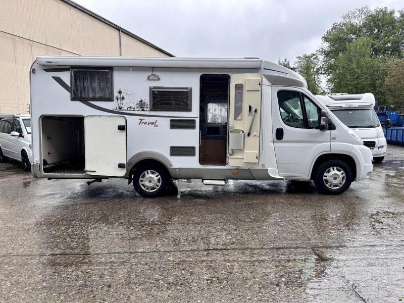 Bürstner Travel T620 - Längsbetten