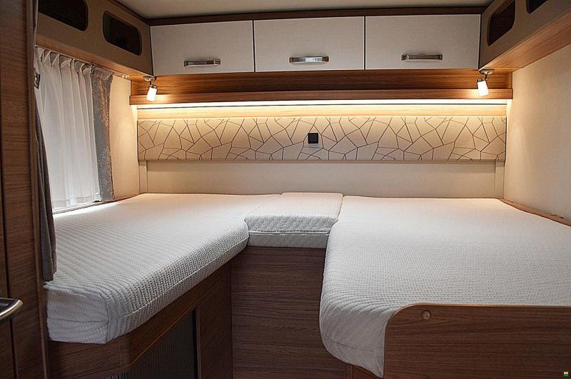 Weinsberg CARASUITE 700 ME 2.2 MJ140