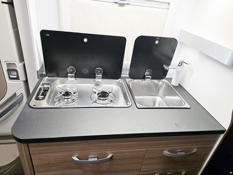 Adria MATRIX AXESS 600 SC 2.2 HDI