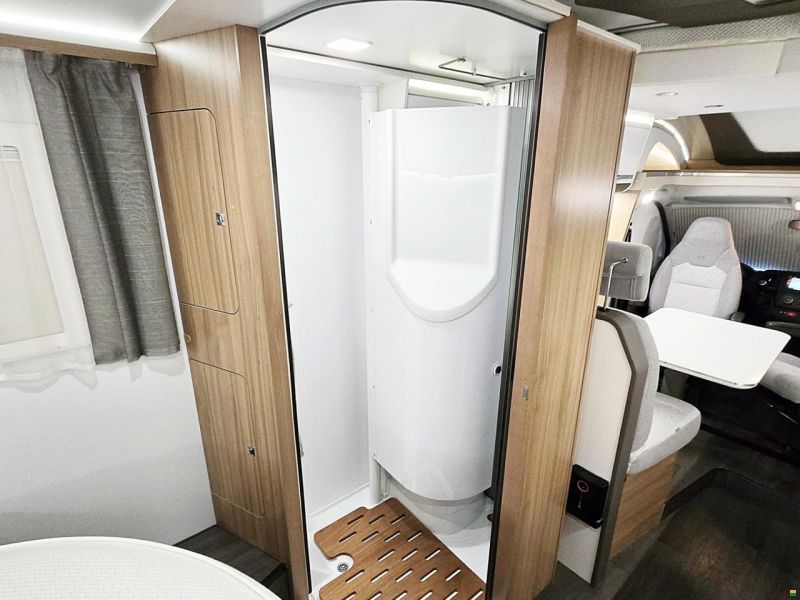 Adria MATRIX AXESS 600 SC 2.2 HDI