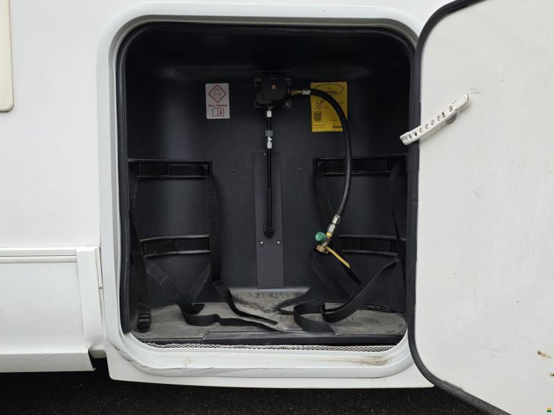 Adria MATRIX AXESS 600 SC 2.2 HDI