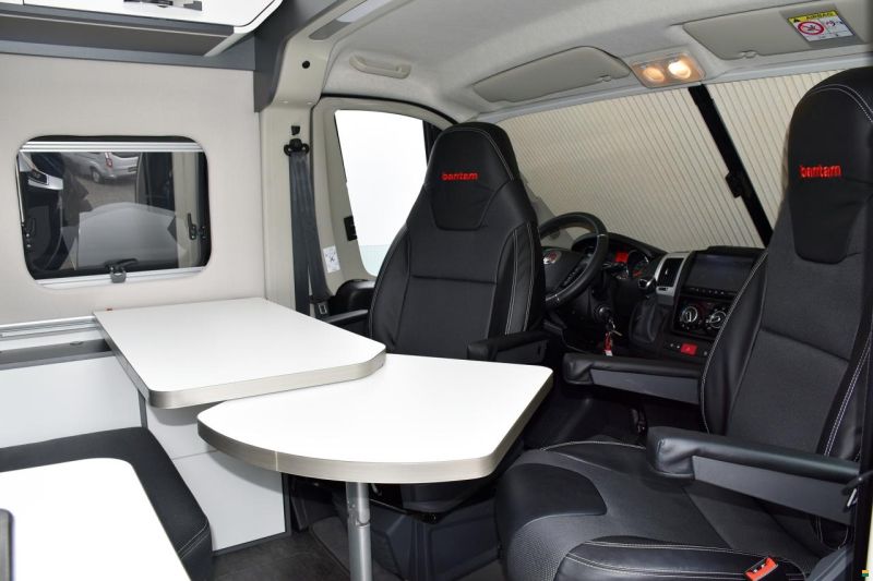 Pilote V 600 J PREMIUM 2.3 MJ 140 AUTOMAT