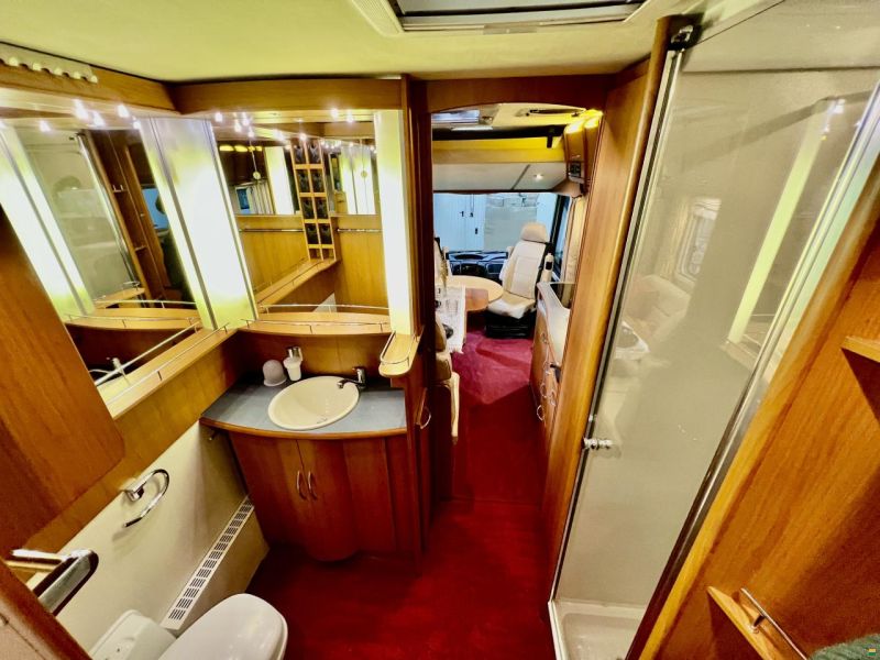 Niesmann-Bischoff Flair 6700 iTA