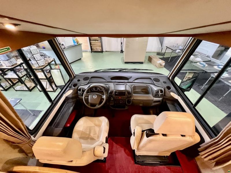 Niesmann-Bischoff Flair 6700 iTA