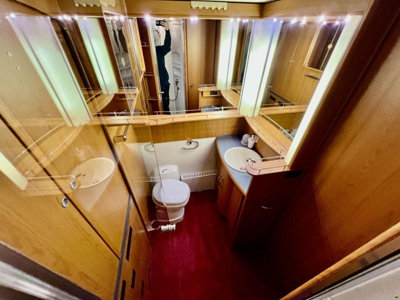 Niesmann-Bischoff Flair 6700 iTA