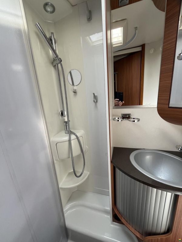 Adria Matrix M 680 SP