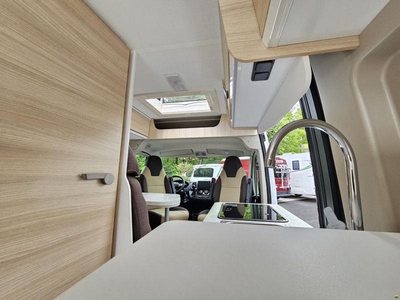 Challenger Van V114 M mit 2 Doppelbett, Automat!