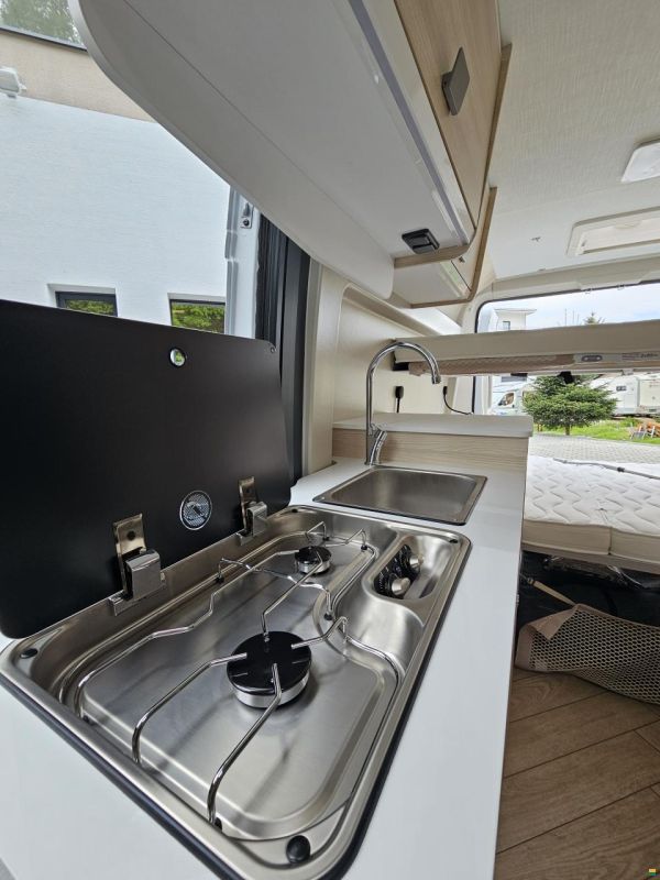 Challenger Van V114 M mit 2 Doppelbett, Automat!