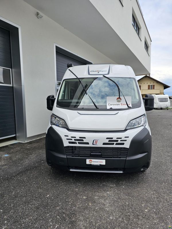 Challenger Van V114 M mit 2 Doppelbett, Automat!