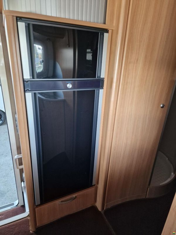 Niesmann-Bischoff Flair 7100i C