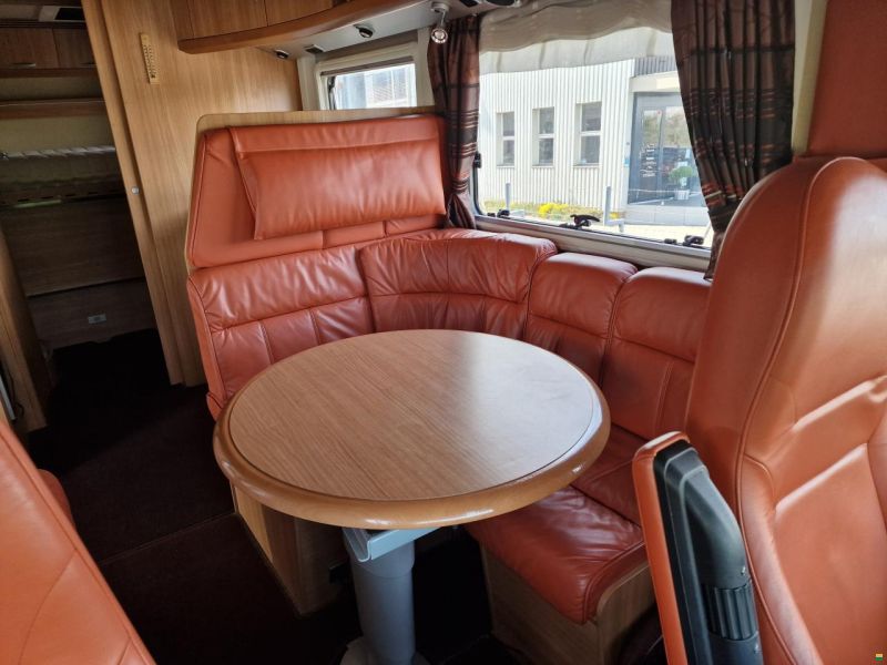 Niesmann-Bischoff Flair 7100i C