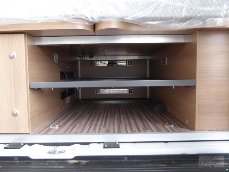 Malibu Van compact 540 DB Family-for-4