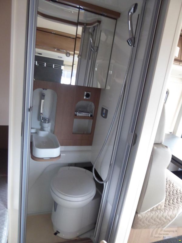 Malibu Van compact 540 DB Family-for-4