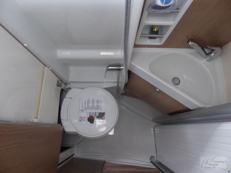 Malibu Van first class - two rooms 640 LE Coupé