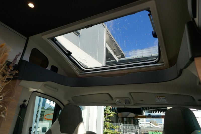 Knaus LIVE TI 650 MEG Platinum Selection