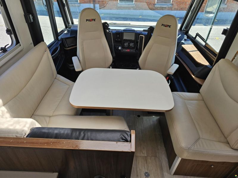 Pilote F740GJ Automat