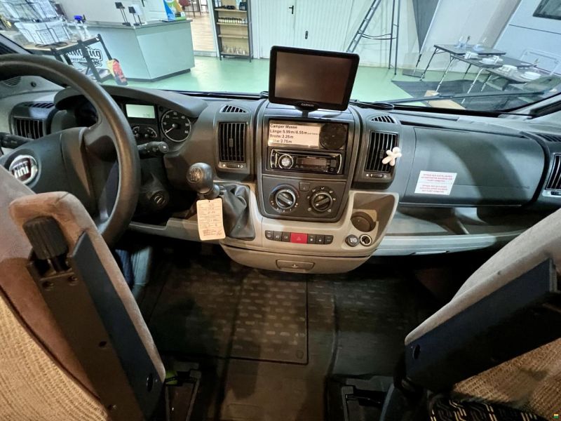 Adria Coral Compact 590 SP