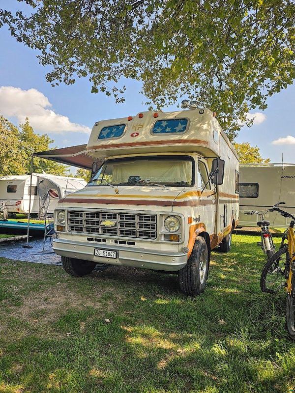 Chevrolet G-30 Mobile Traveller