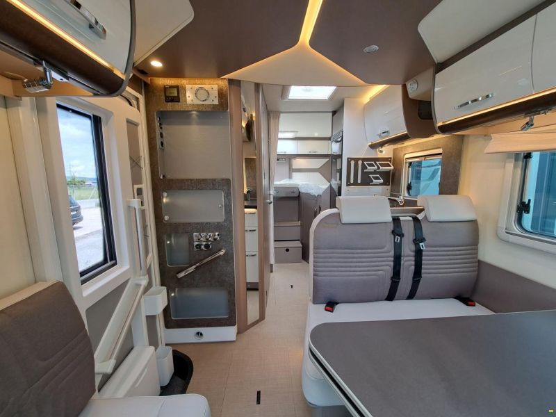 Bürstner Lyseo TD 690 G HL