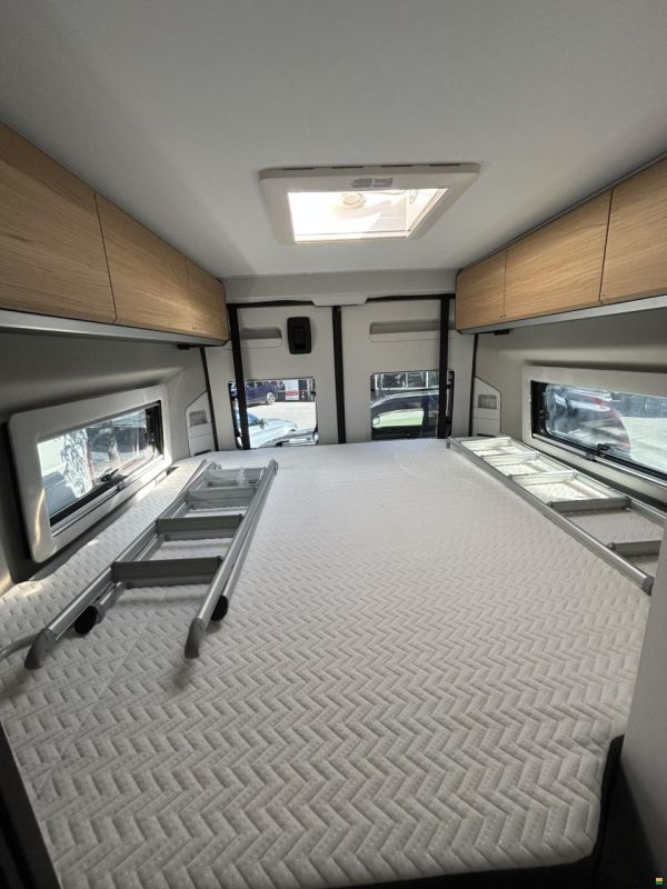 Adria Twin Edition 640 SGX RT