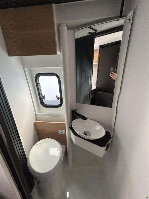 Adria Twin Edition 640 SGX RT