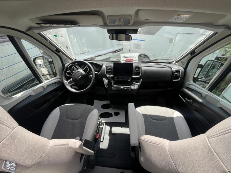 Adria Compact DL