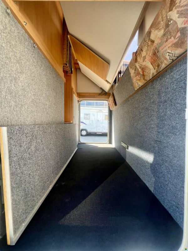 Knaus Travel Liner Compact