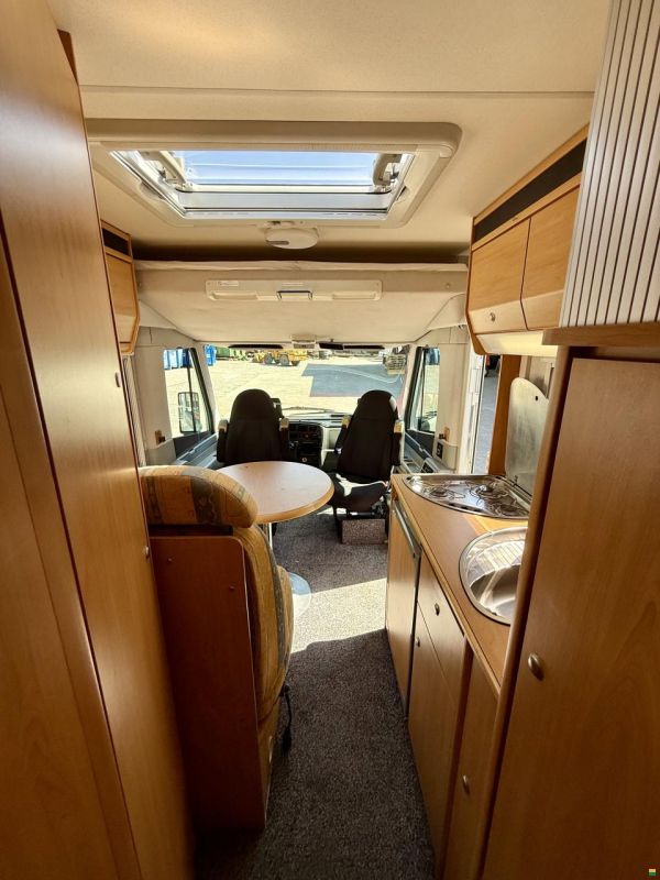 Knaus Travel Liner Compact