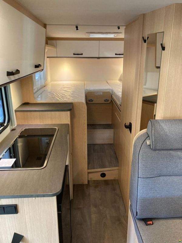 Sunlight V66 Adventure