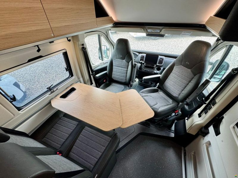 Adria Twin 640 SGX Swiss Edition