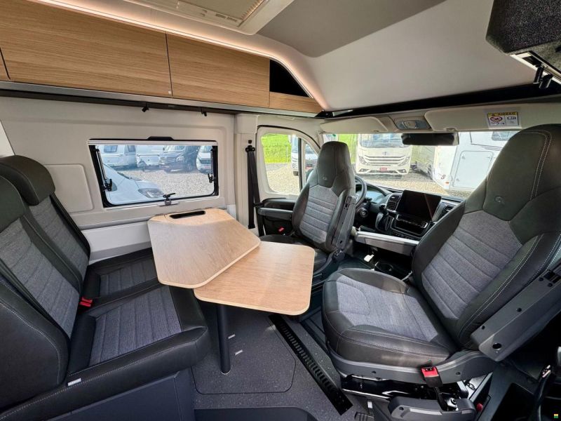 Adria Twin 640 SGX Swiss Edition