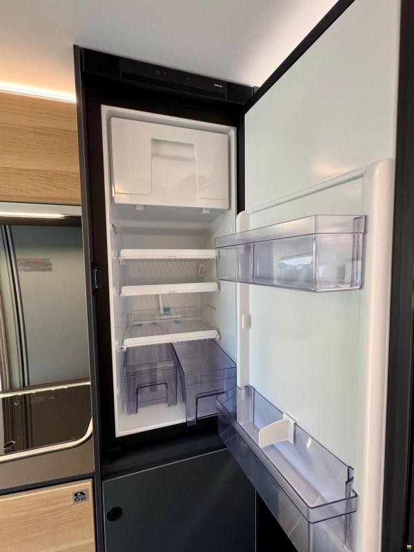 Adria Twin 640 SGX 60 Y Selection