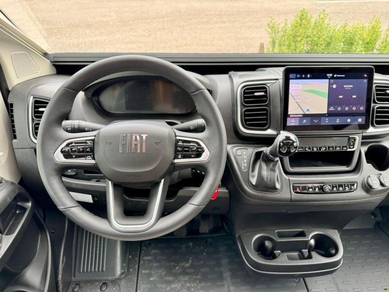 Adria Twin 640 SGX 60 Y Selection