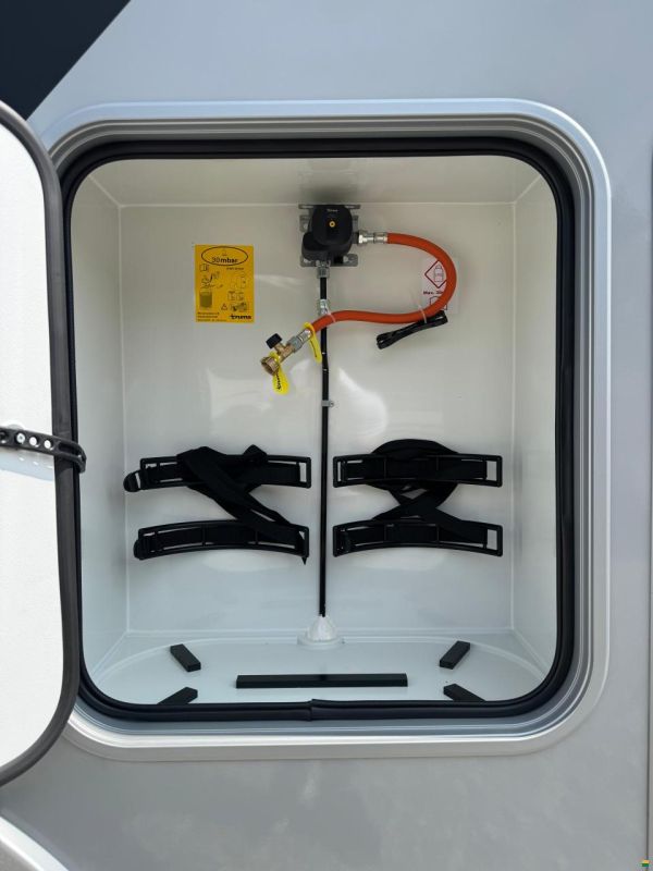 Adria Compact DL 60 Y Selection