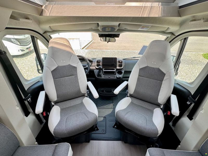 Adria Compact DL 60 Y Selection