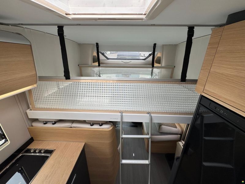 Adria Matrix 670 SL 60 Y Selection