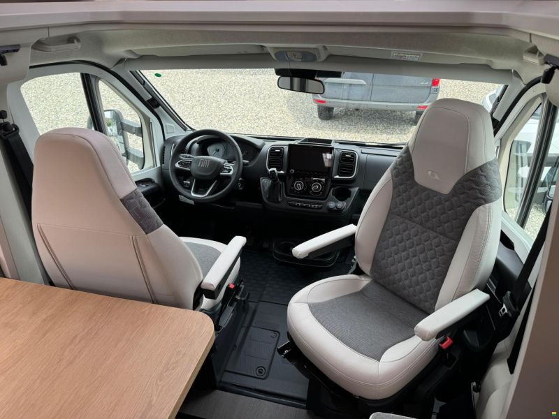 Adria Matrix 670 SL 60 Y Selection