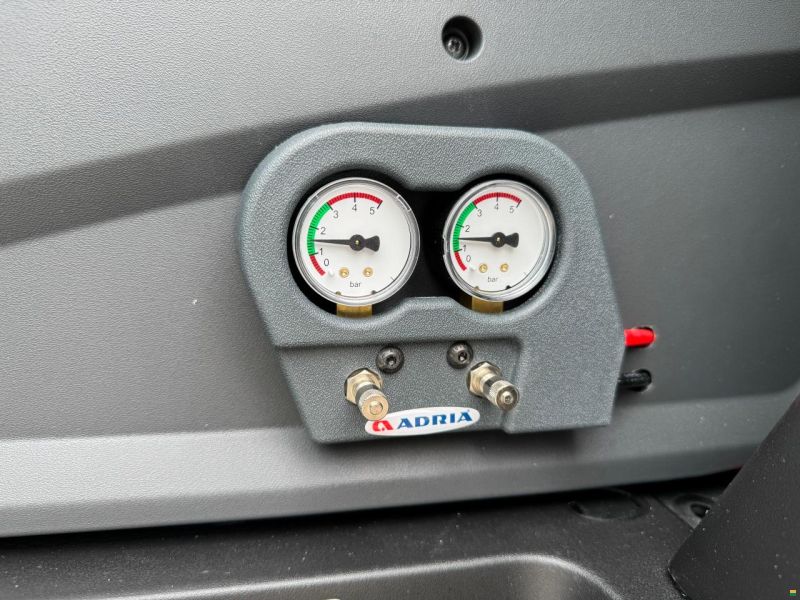 Adria Matrix 670 SL 60 Y Selection