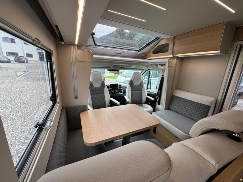 Adria Matrix 670 SL 60 Y Selection