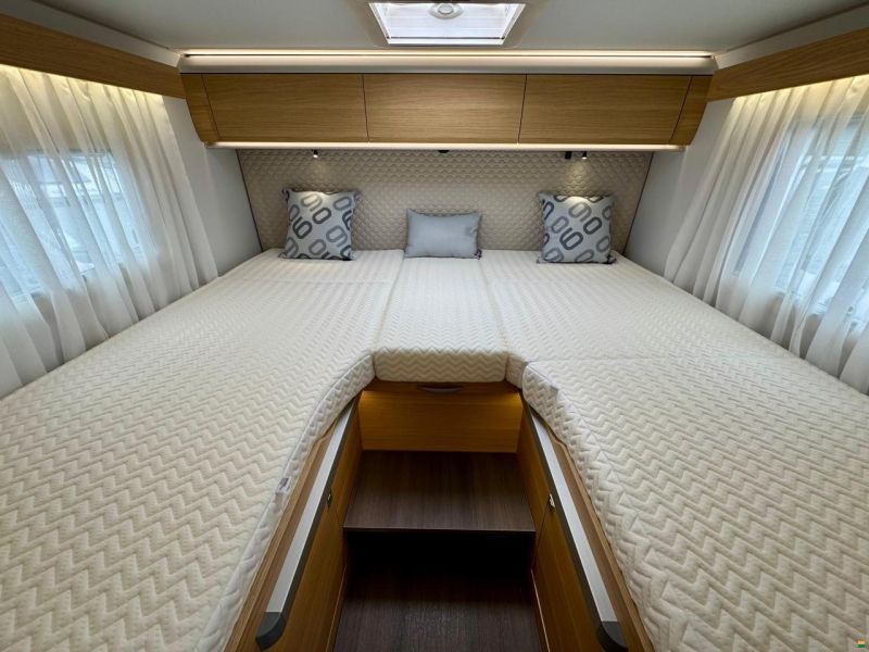 Adria Matrix 670 SL 60 Y Selection