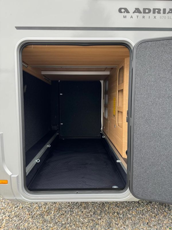 Adria Matrix 670 SL 60 Y Selection