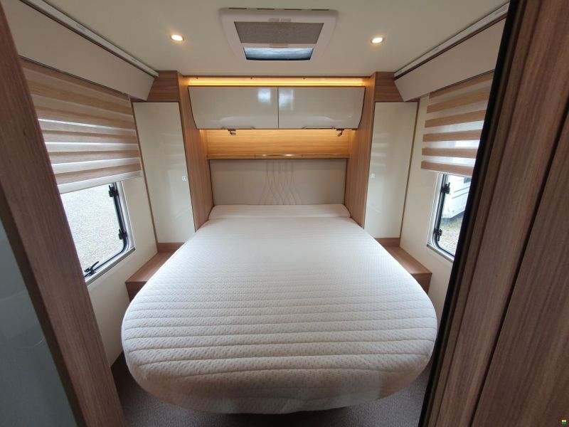 Bürstner IXEO I 736