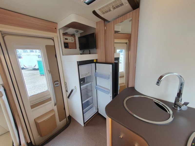 Bürstner IXEO I 736