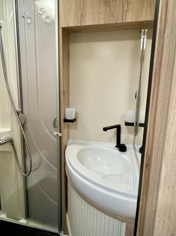 Eura Mobil Profila T PT 675 SB