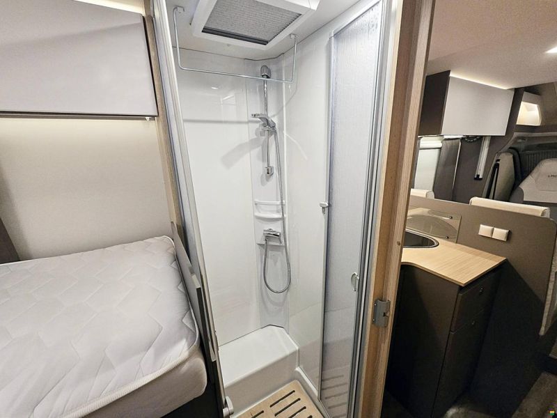 LMC TOURER LIFT H 730 G 2.2 HDI